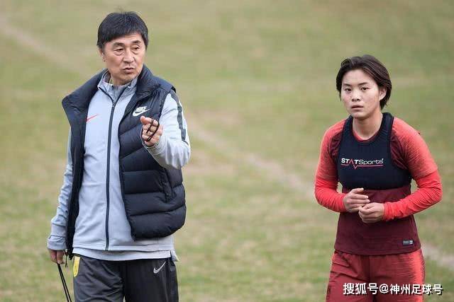麦迪逊：期待首发展现自我，进球是黑暗中的希望
